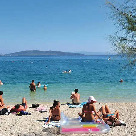 2 Bedroom Amazing In Kastel Stari Kastela